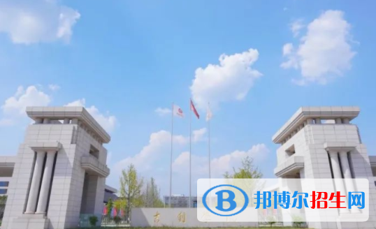 吉利學(xué)院是不是雙一流大學(xué)嗎？