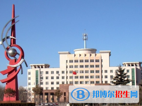 濰坊學(xué)院是不是雙一流大學(xué)嗎？