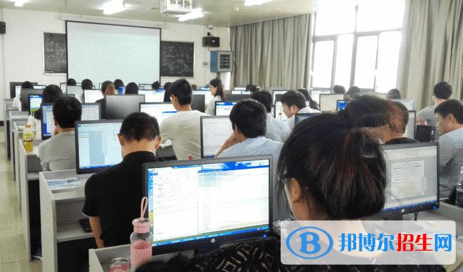 蘭州2023年現(xiàn)在計算機學校有什么專業(yè)