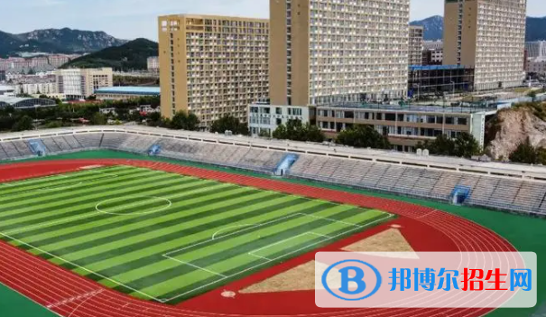 青島恒星科技學院是不是雙一流大學？