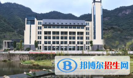 福州工商學(xué)院是不是雙一流大學(xué)？