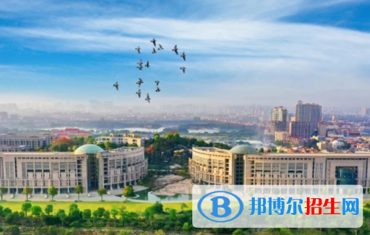 泉州信息工程學(xué)院是不是雙一流大學(xué)？