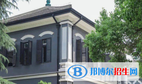 湖南第一師范學院是不是雙一流大學？