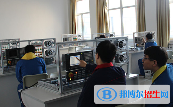 重慶2023年中專學(xué)校有哪些專業(yè)適合男生
