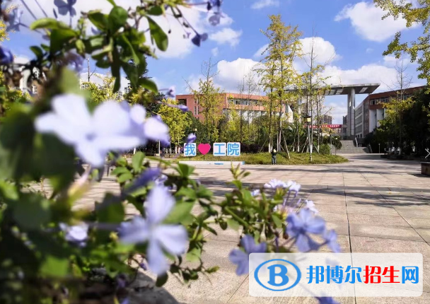 四川排名前十的職業(yè)技術學校是哪些？四川高職院校排名