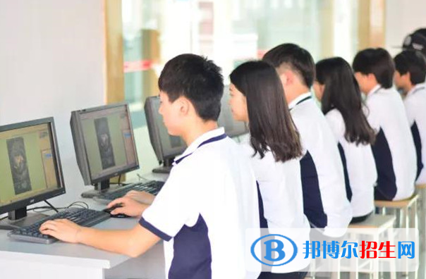 四川2023年女生上計算機學(xué)校學(xué)什么專業(yè)好