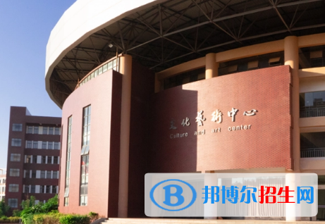 昆明醫(yī)科大學海源學院是不是985大學?