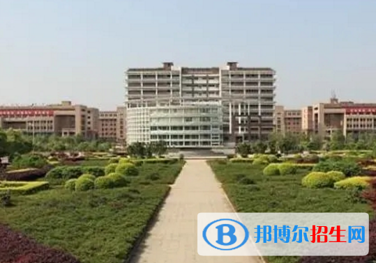湘潭理工學(xué)院是不是985大學(xué)？