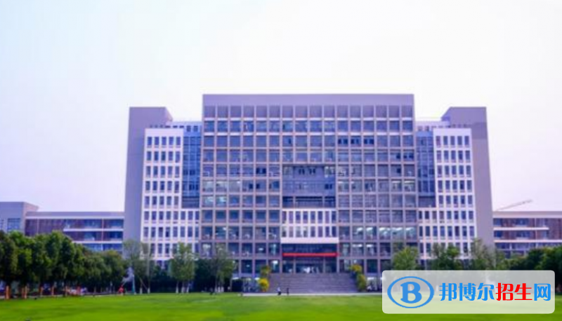 淮北理工學(xué)院是不是雙一流大學(xué)？ 