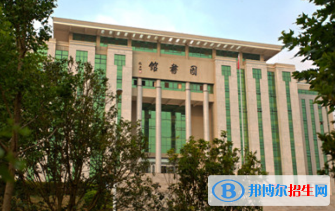 云南工商學(xué)院是幾本？是985和211嗎？