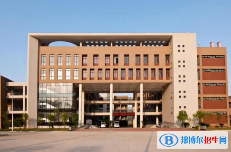 福建商學(xué)院是幾本？是985和211嗎？
