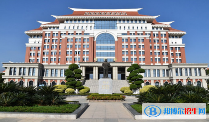仰恩大學(xué)是幾本？是985和211嗎？