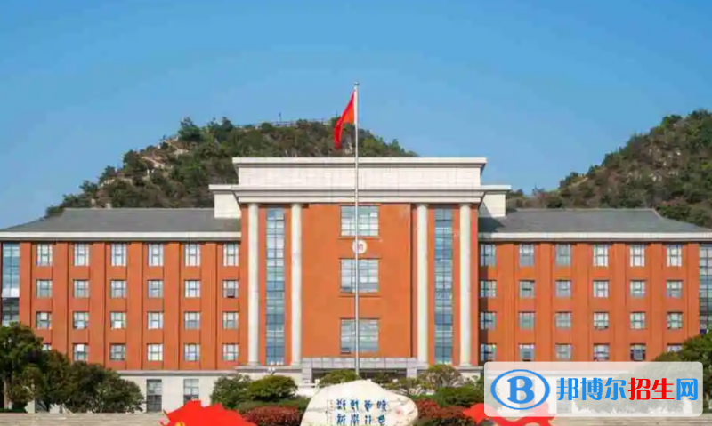 貴州理工學院是幾本？是985和211嗎？