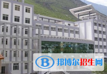 2023甘孜藏族自治州職業(yè)技術學校多少錢(學費明細)