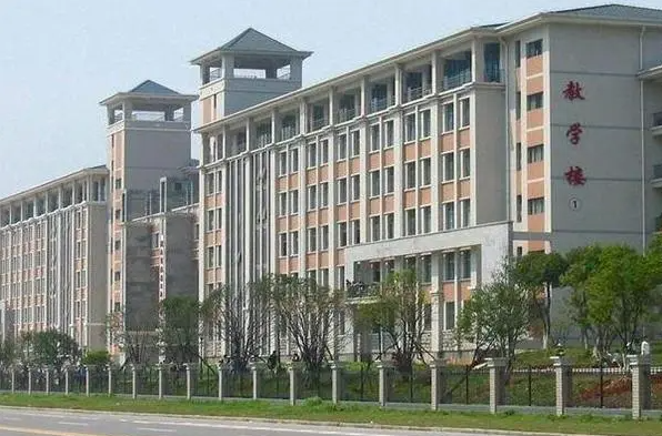 2023湖北民辦計(jì)算機(jī)學(xué)校有哪些 湖北民辦計(jì)算機(jī)學(xué)校名單一覽表