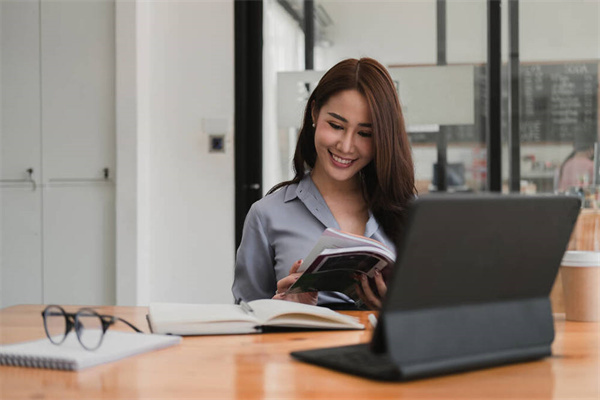 2023年江蘇讀服裝設計與工藝專業(yè)的中職學校有哪些？
