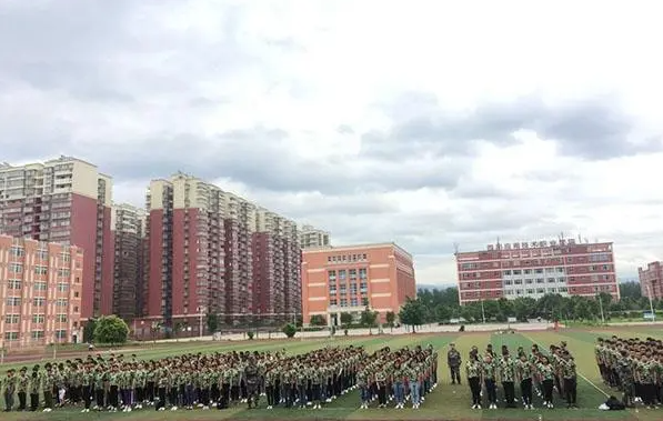 西昌鐵路高級技工學校