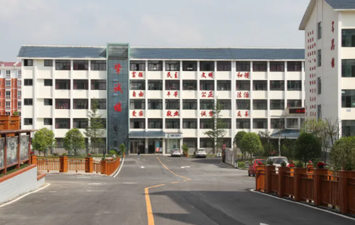 四川2023年初中畢業(yè)讀中專學校