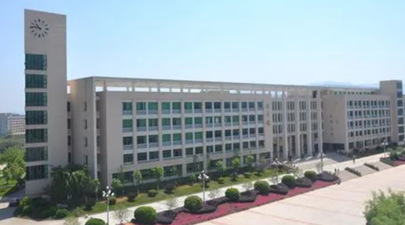 2024贛州公辦藥劑學(xué)校有哪些 贛州公辦藥劑學(xué)校名單一覽表