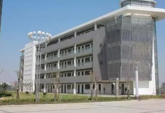 安慶樅川經(jīng)濟技術學校地址，乘車路線