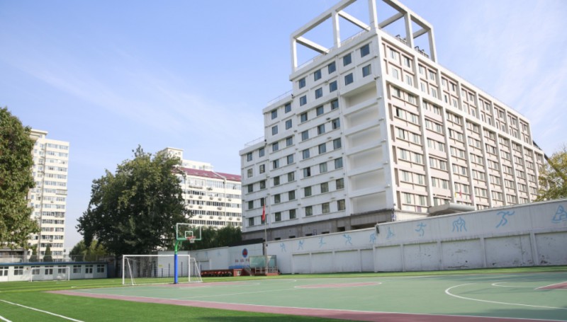 北京市第八中學(xué)地址，乘車路線