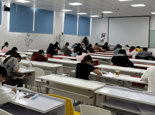 2024年新高考專業(yè)重要還是學(xué)校重要？志愿填報(bào)的注意事項(xiàng)
