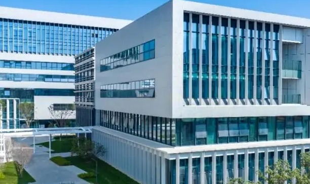 首次招生的大學(xué)分低嗎？首次招生本科院校推薦