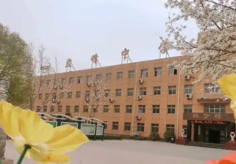 2025淶水波峰中學(xué)招生計(jì)劃 招生人數(shù)是多少(附要求、條件、對象)