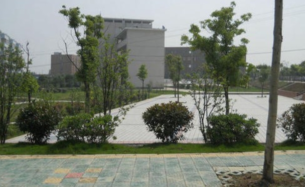 2025合肥汽車機(jī)械技術(shù)學(xué)校招生計(jì)劃 招生人數(shù)是多少(附要求、條件、對(duì)象)